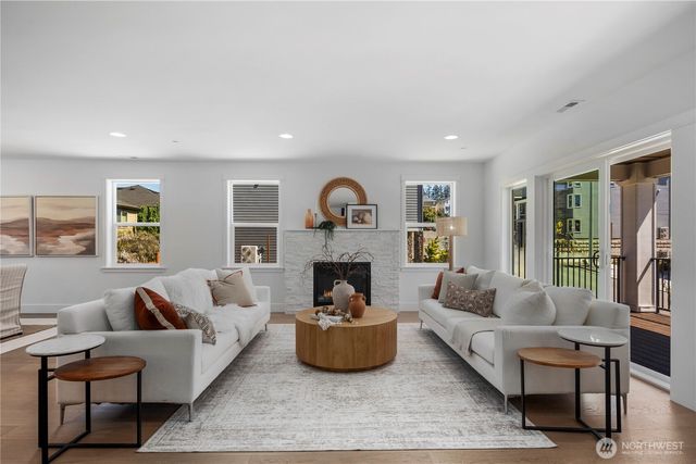 4215 220th Place SE, Bothell, WA 98021