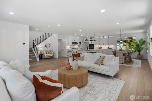 4215 220th Place SE, Bothell, WA 98021