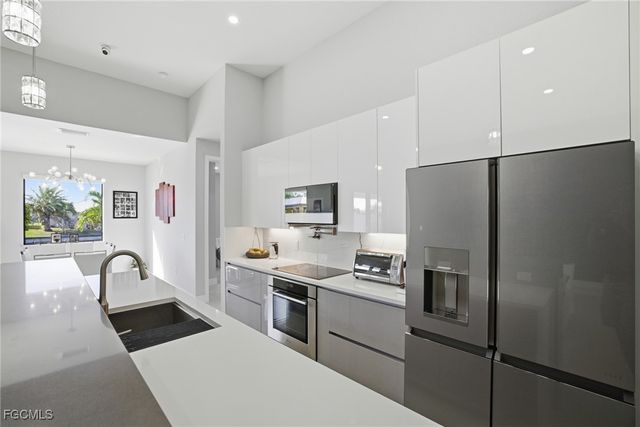 1308 SW 31st TER, Cape Coral, FL 33914