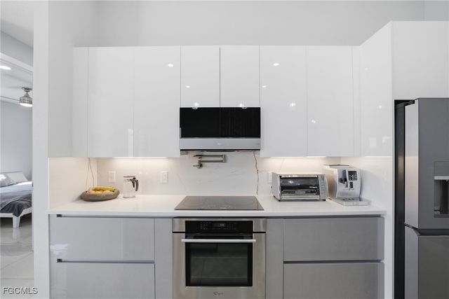 1308 SW 31st TER, Cape Coral, FL 33914