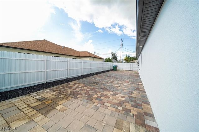 1308 SW 31st TER, Cape Coral, FL 33914