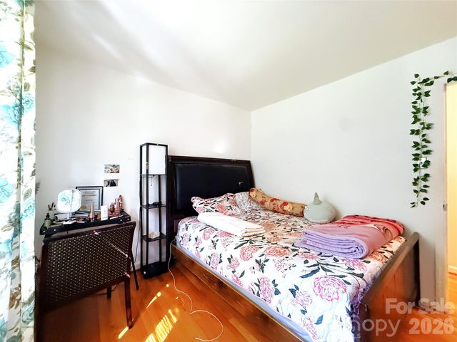 6824 Marlbrook Drive, Charlotte, NC 28212