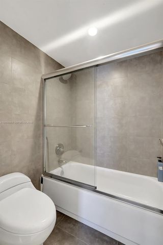 3675 N Country Club Dr 2310, Aventura, FL 33180