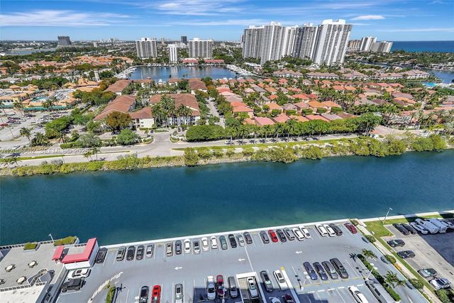 3675 N Country Club Dr 2310, Aventura, FL 33180