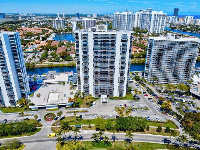 3675 N Country Club Dr 2310, Aventura, FL 33180