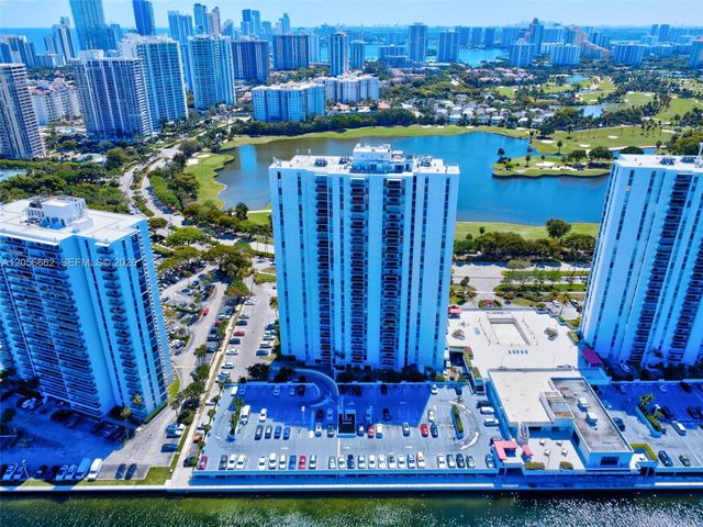 3675 N Country Club Dr 2310, Aventura, FL 33180