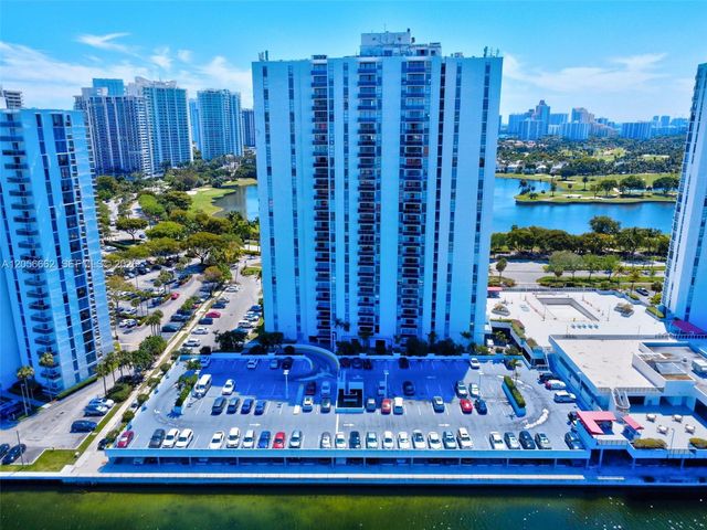 3675 N Country Club Dr 2310, Aventura, FL 33180