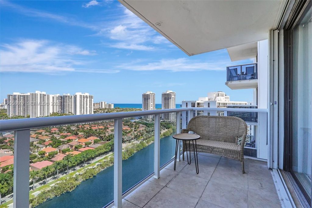 3675 N Country Club Dr 2310, Aventura, FL 33180