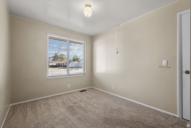 876 E CHARIOT DR, Sandy, UT 84094