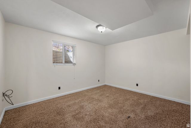 876 E CHARIOT DR, Sandy, UT 84094