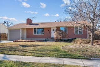 876 E CHARIOT DR, Sandy, UT 84094