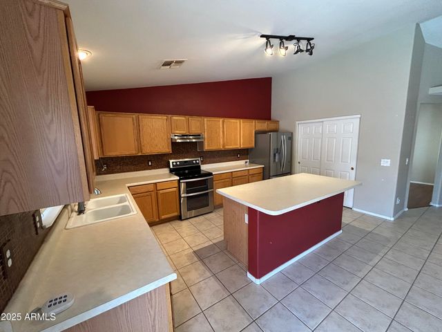 13444 W PARADISE Lane, Surprise, AZ 85374