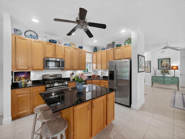 631 Moondancer Court, Palm Beach Gardens, FL 33410