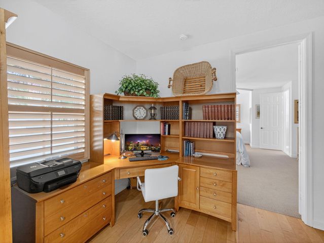 631 Moondancer Court, Palm Beach Gardens, FL 33410