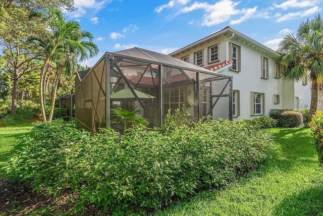 631 Moondancer Court, Palm Beach Gardens, FL 33410