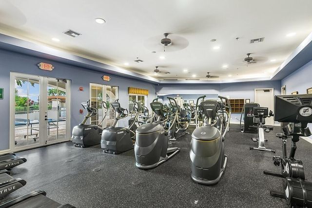 631 Moondancer Court, Palm Beach Gardens, FL 33410