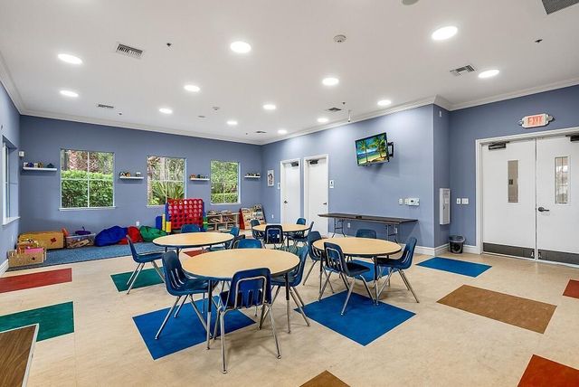 631 Moondancer Court, Palm Beach Gardens, FL 33410