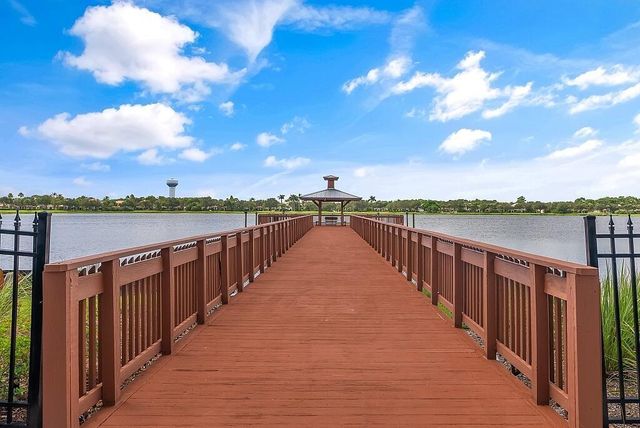 631 Moondancer Court, Palm Beach Gardens, FL 33410