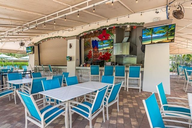 631 Moondancer Court, Palm Beach Gardens, FL 33410