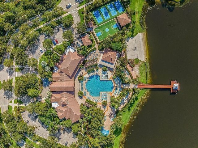 631 Moondancer Court, Palm Beach Gardens, FL 33410