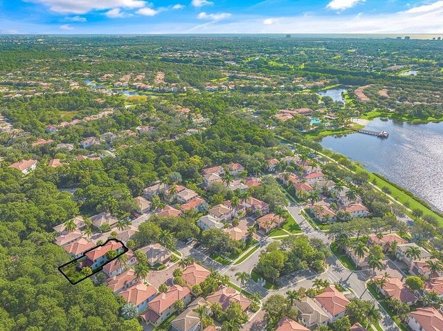 631 Moondancer Court, Palm Beach Gardens, FL 33410