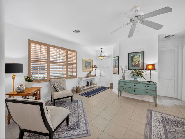 631 Moondancer Court, Palm Beach Gardens, FL 33410