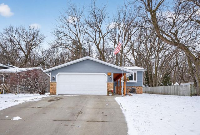 3770 Manorwoods Drive NW, Rochester, MN 55901