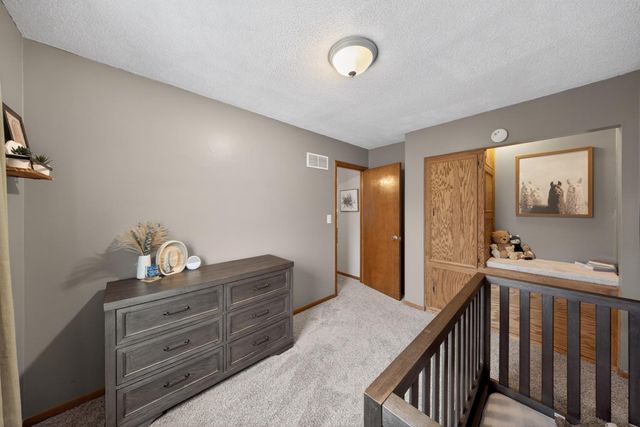 3770 Manorwoods Drive NW, Rochester, MN 55901