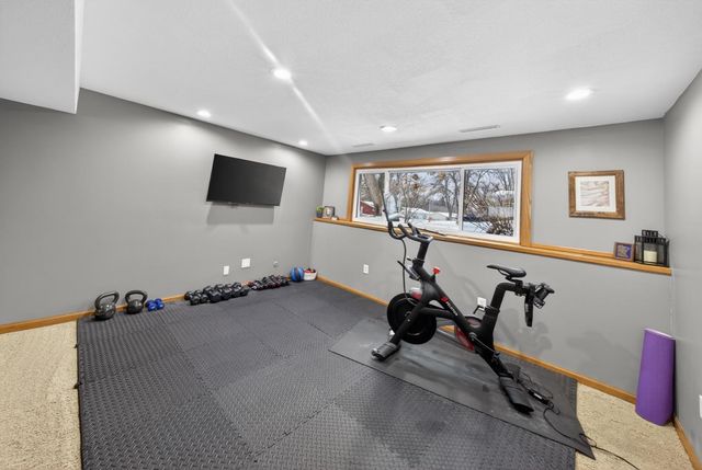 3770 Manorwoods Drive NW, Rochester, MN 55901