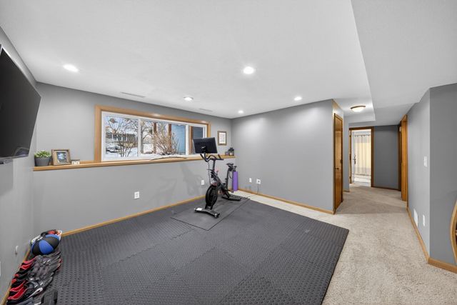 3770 Manorwoods Drive NW, Rochester, MN 55901