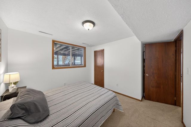 3770 Manorwoods Drive NW, Rochester, MN 55901