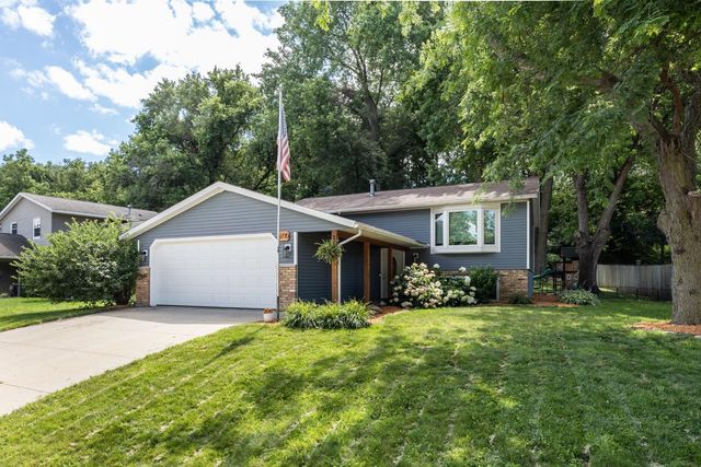 3770 Manorwoods Drive NW, Rochester, MN 55901