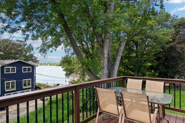 5281 Shore Trail NE, Prior Lake, MN 55372