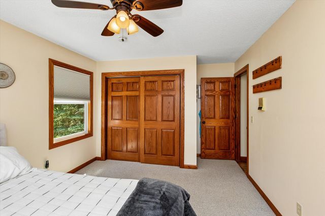 5281 Shore Trail NE, Prior Lake, MN 55372