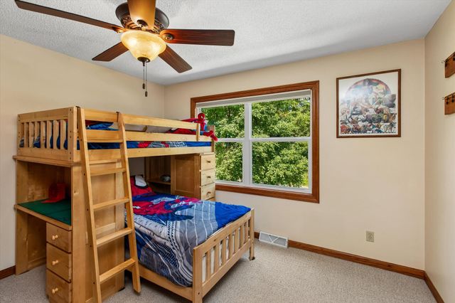 5281 Shore Trail NE, Prior Lake, MN 55372
