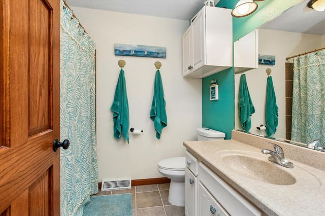 5281 Shore Trail NE, Prior Lake, MN 55372