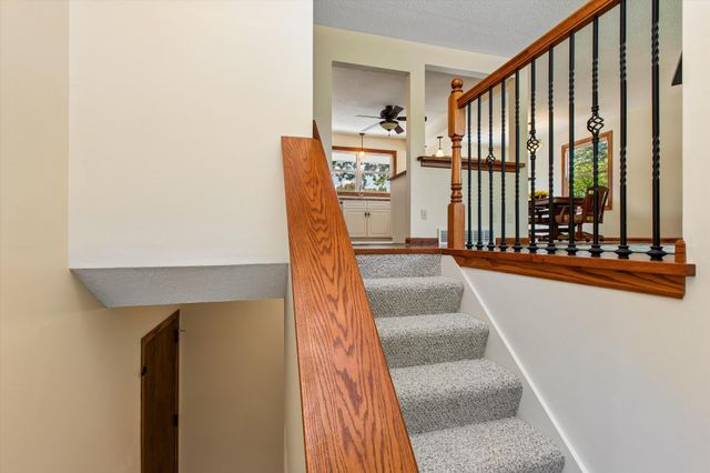 5281 Shore Trail NE, Prior Lake, MN 55372