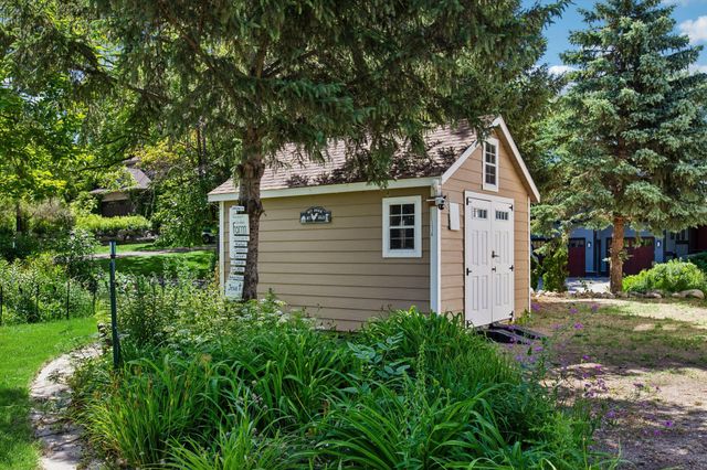 5281 Shore Trail NE, Prior Lake, MN 55372