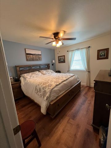 102 Beech Court, Hebron, IN 46341