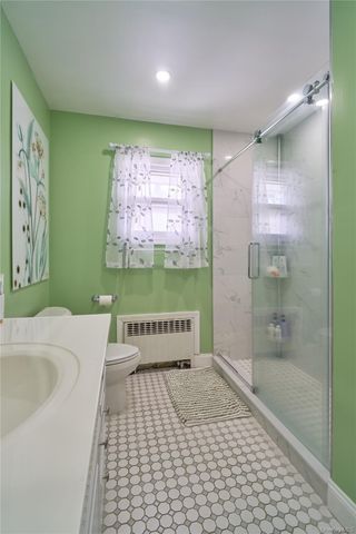 42 Peary Street, West Babylon, NY 11704