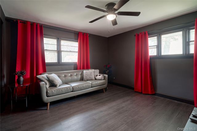 42 Peary Street, West Babylon, NY 11704