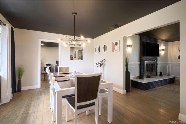 42 Peary Street, West Babylon, NY 11704