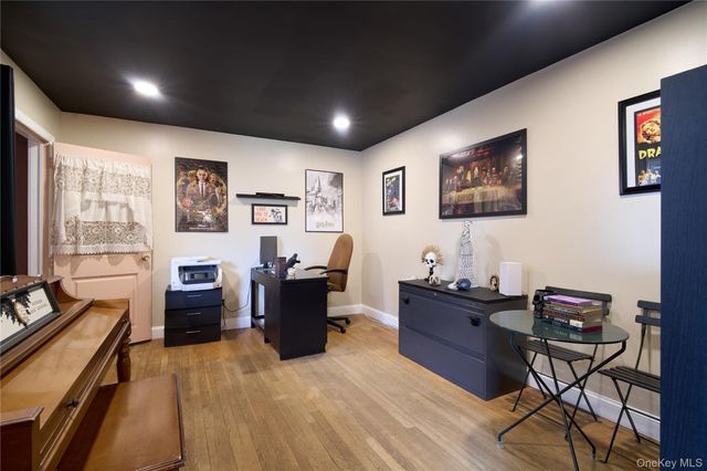 42 Peary Street, West Babylon, NY 11704