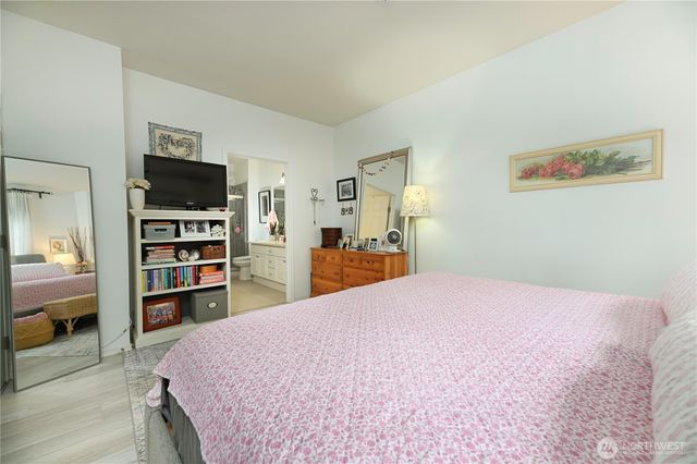 17761 134th Lane SE, Renton, WA 98058