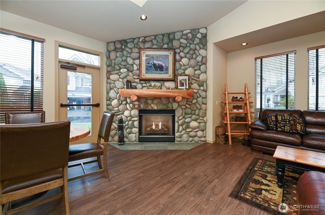 17761 134th Lane SE, Renton, WA 98058