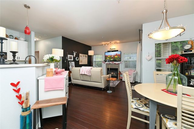 17761 134th Lane SE, Renton, WA 98058