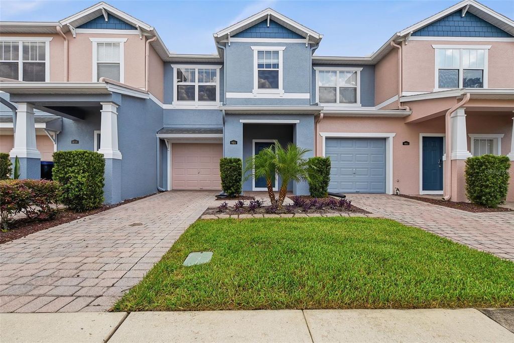 901 PINE POINTE LANE, Orlando, FL 32828