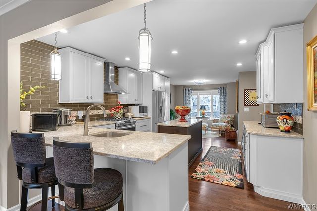 61 Hidden Ridge, Amherst, NY 14221