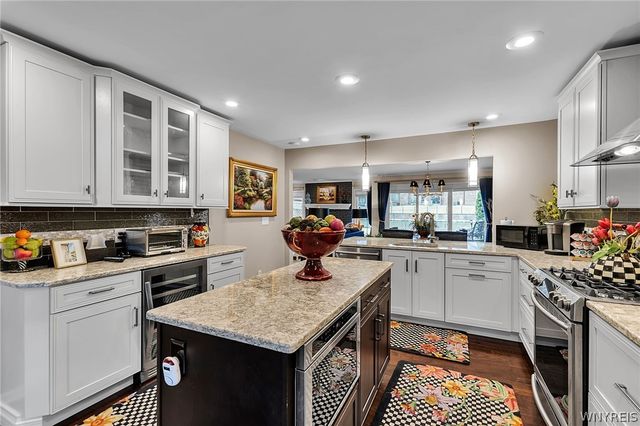 61 Hidden Ridge, Amherst, NY 14221