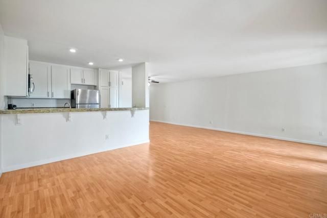 2251 Altisma Way 202, Carlsbad, CA 92009